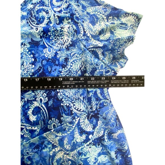 Avenue Top Tunic Plus Size 22/24 Blue White Paisley V-Neck Asymmetrical Hem Knit - Picture 7 of 8